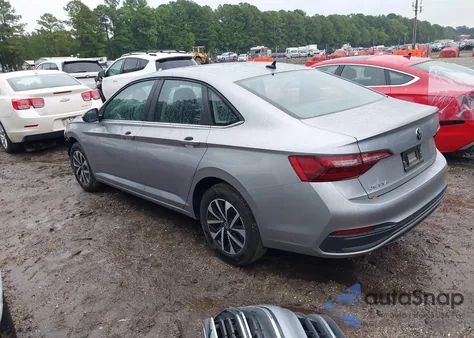 2024 Volkswagen Jetta S z USA, uszkodzony, nr VIN 3VW5M7BU1RM054806